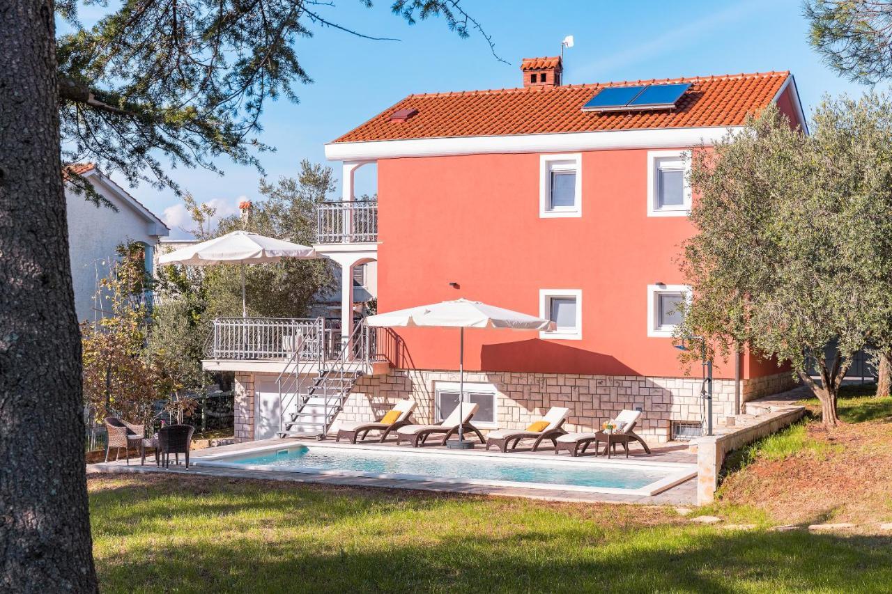Villa Polion Peroj Esterno foto